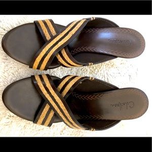 Cole Haan new never worn size 9b wood lower and leather straps